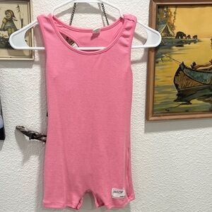SHEIN Pink Kids Bodysuit